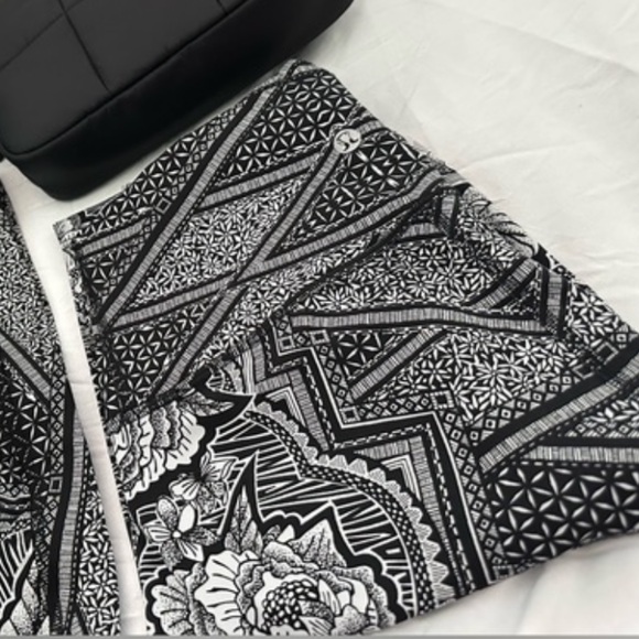 LULULEMON/Inked Wunder Under Ice Grey Black Leggings /4 - Picture 2 of 11